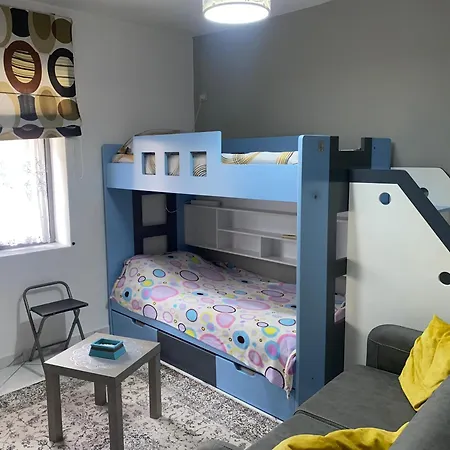 Апартаменты Herri's Шкодер